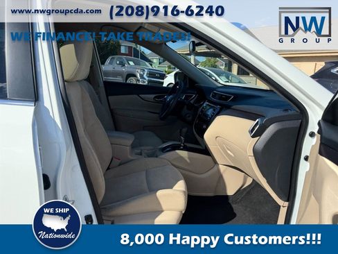 Used 2016 Nissan Rogue S w/ Appearance Package image 14