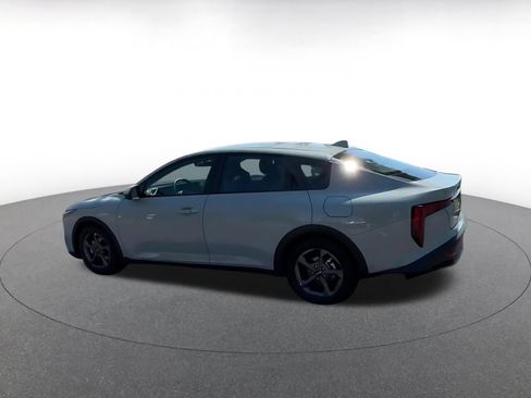 Used 2025 Kia K4 FWD image 10