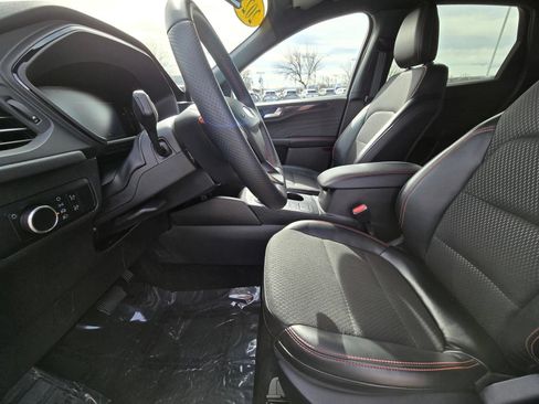 Used 2025 Ford Escape ST-Line FWD image 14