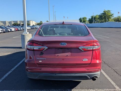 Used 2019 Ford Fusion SE image 6