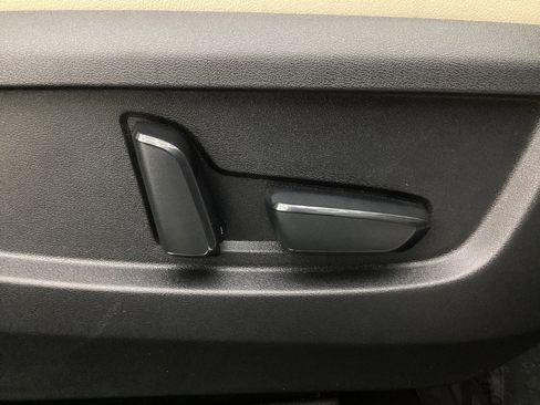 Used 2019 INFINITI QX50 Essential w/ Premium Audio Package AWD/4WD image 40