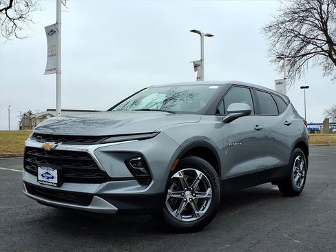 Certified 2023 Chevrolet Blazer LT FWD image 3