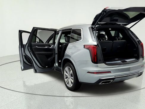 Certified 2023 Cadillac XT6 Premium Luxury w/ LPO, Floor Liner Package AWD/4WD image 11