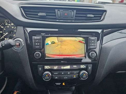 Used 2020 Nissan Rogue Sport SV w/ All-Weather Package image 19