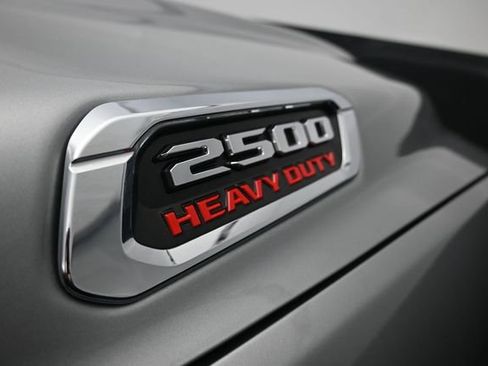Used 2024 RAM 2500 Big Horn AWD/4WD image 25