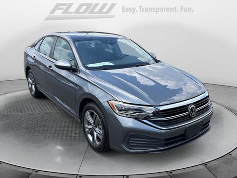 Used 2023 Volkswagen Jetta SE w/ Panoramic Sunroof Package FWD image 1