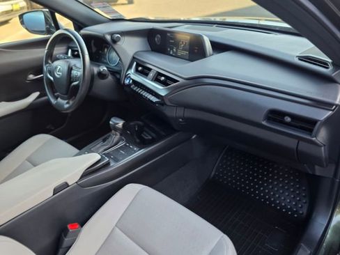 Used 2022 Lexus UX 250h 250h Base image 8