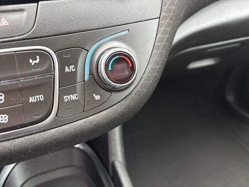 Used 2023 Chevrolet Malibu LT image 24