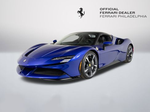 Certified 2022 Ferrari SF90 Spider AWD/4WD image 4