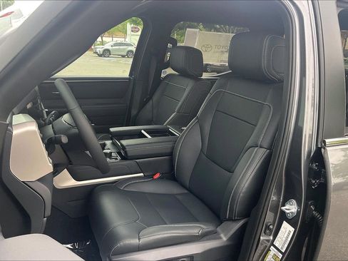 New 2026 Toyota Tundra Limited AWD/4WD image 11