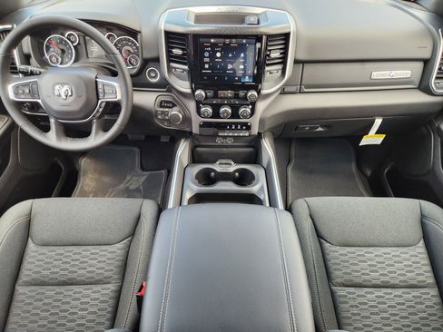 New 2026 RAM 1500 4x4 Crew Cab image 21