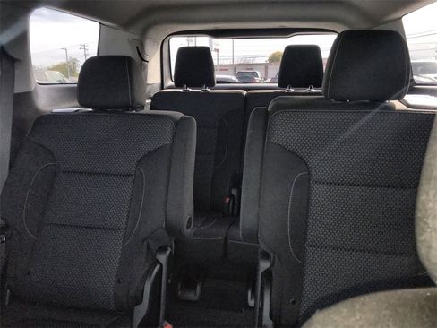 Used 2023 GMC Acadia SLE w/ Driver Convenience Package image 22