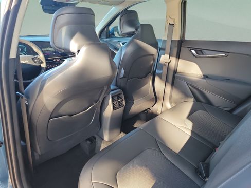 New 2026 Kia Niro EX FWD image 5