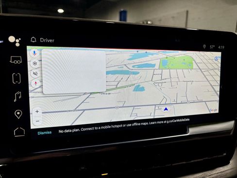 Used 2023 GMC Sierra 1500 SLT w/ SLT Premium Package image 4