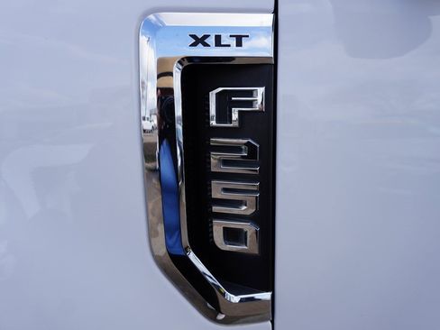 Used 2019 Ford F250 XLT w/ XLT Value Package image 29