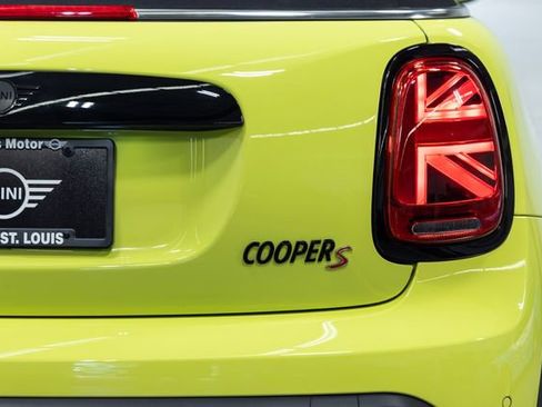 Used 2024 MINI Cooper S FWD image 8