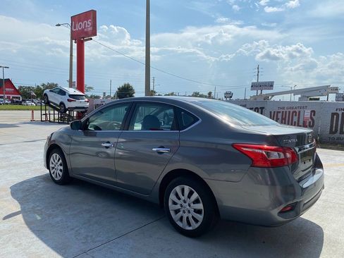 Used 2019 Nissan Sentra S FWD image 3