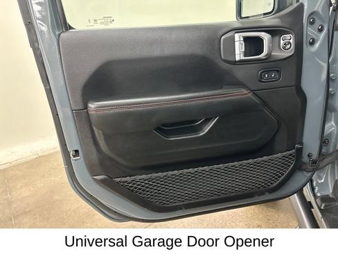 Used 2024 Jeep Wrangler Unlimited Rubicon AWD/4WD image 33