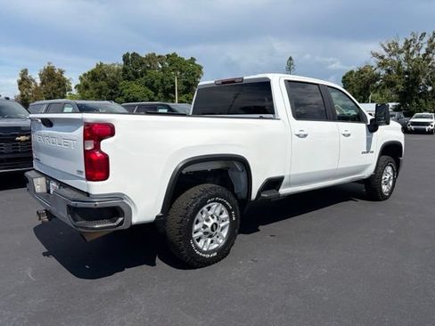 Used 2021 Chevrolet Silverado 2500 LT AWD/4WD image 6