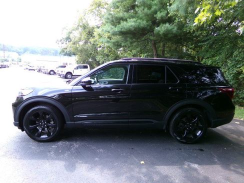 Used 2023 Ford Explorer ST-Line w/ Class IV Trailer Tow Package AWD/4WD image 6