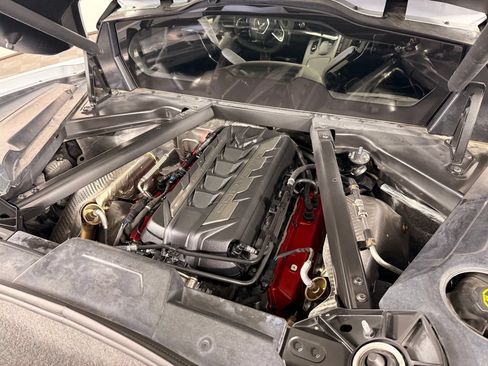 Used 2024 Chevrolet Corvette Stingray Preferred Cpe w/ Z51 Performance Package RWD image 16