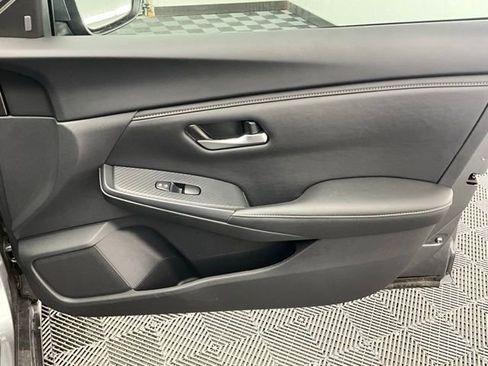 Used 2025 Nissan Sentra SV image 10