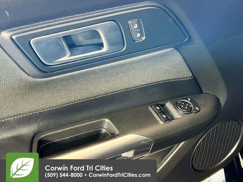 Used 2020 Ford Mustang Coupe image 12