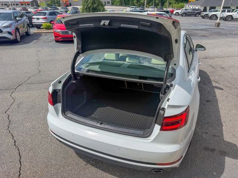 Used 2018 Audi A4 2.0T Premium Plus w/ Premium Plus Package AWD/4WD image 18