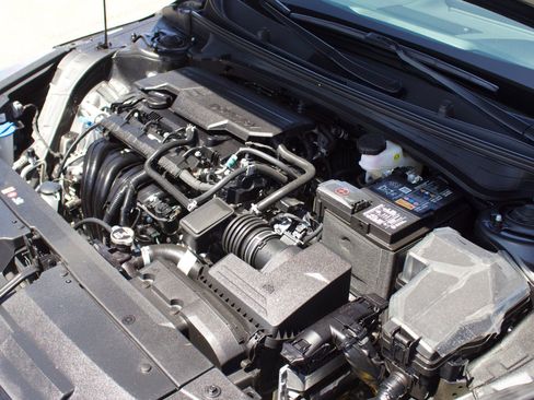 Used 2025 Kia K4 GT-Line FWD image 24
