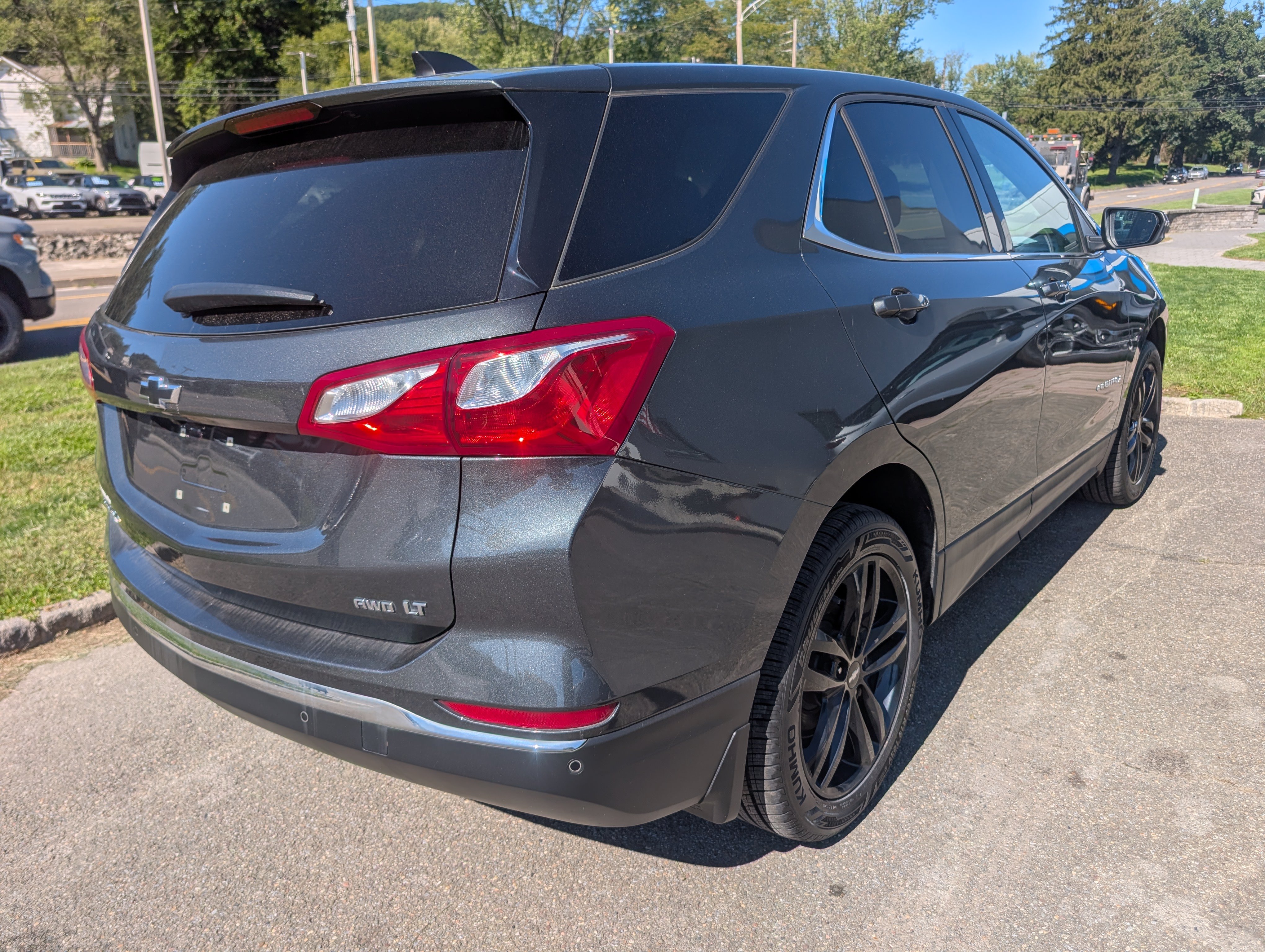 Used 2020 Chevrolet Equinox LT w/ Sport Edition AWD/4WD image 4