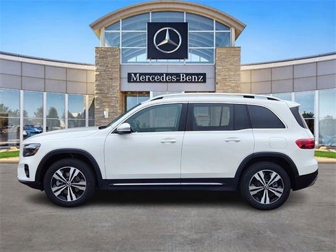 Certified 2025 Mercedes-Benz GLB 250 4MATIC image 2