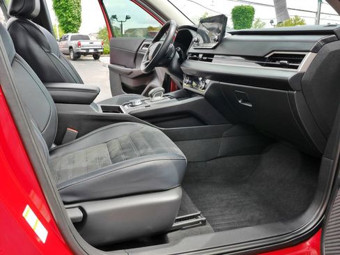 Used 2024 Mitsubishi Outlander SE Black Edition AWD/4WD image 12