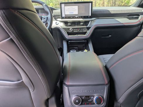 Certified 2025 Ford Explorer ST-Line w/ Premium Package AWD/4WD image 31