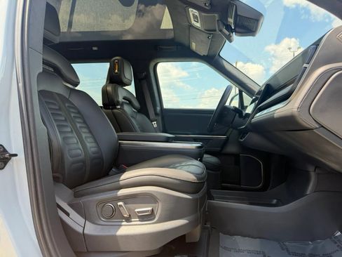 Used 2025 Rivian R1S Adventure AWD/4WD image 22