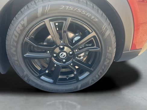 Used 2020 Nissan Kicks SR FWD image 29