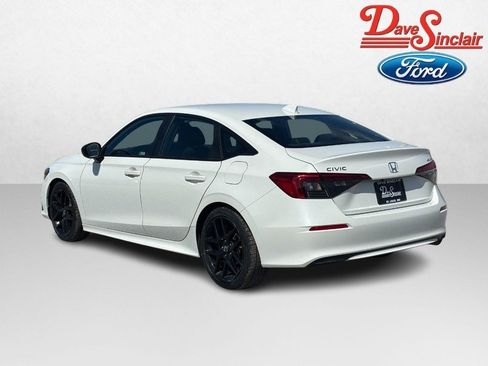 Used 2023 Honda Civic Sport image 9