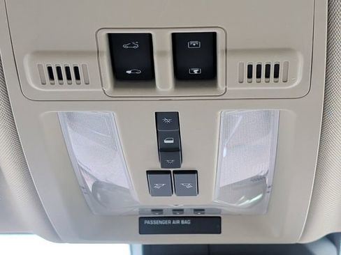 Used 2014 Cadillac SRX Premium image 25