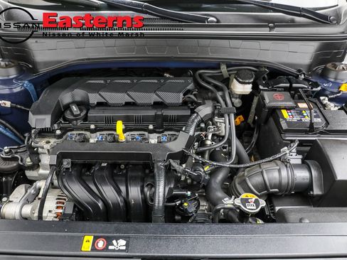 Used 2023 Hyundai Venue Limited image 8