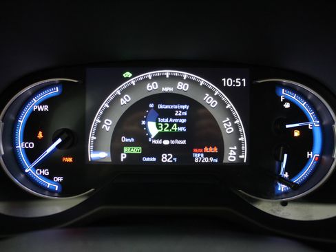 Used 2024 Toyota RAV4 LE AWD/4WD image 30