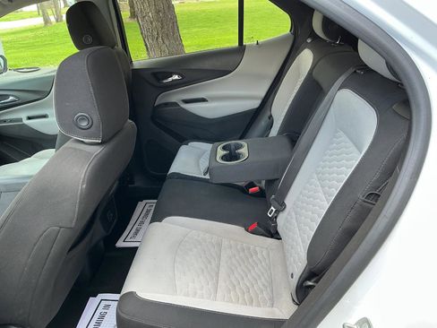 Used 2019 Chevrolet Equinox LT AWD/4WD image 17