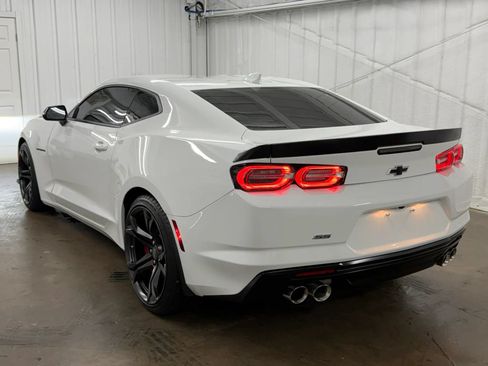 Used 2023 Chevrolet Camaro SS RWD image 8