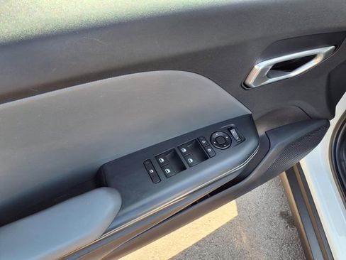 Used 2025 Kia K4 FWD image 12