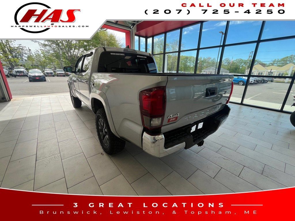 Used 2023 Toyota Tacoma SR5 AWD/4WD image 3