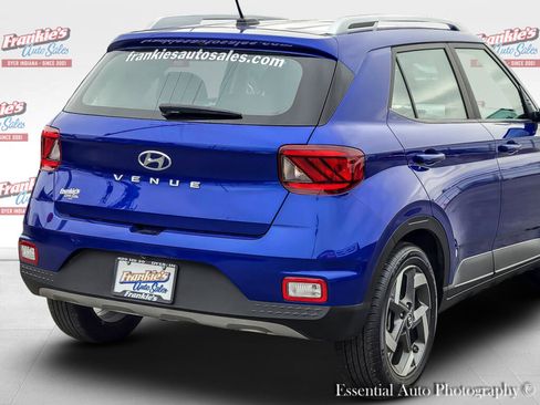 Used 2024 Hyundai Venue SEL image 7