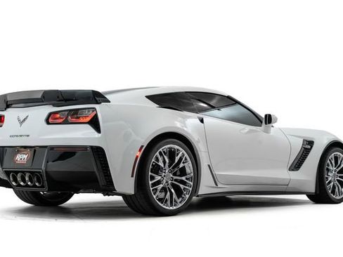 Used 2016 Chevrolet Corvette Z06 w/ 2LZ Preferred Equipment Group image 4