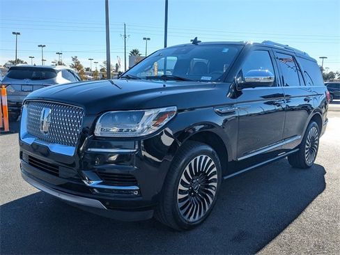 Used 2021 Lincoln Navigator Black Label image 8