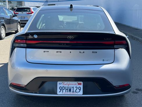 Used 2024 Toyota Prius Limited w/ Limited Premium Package image 5