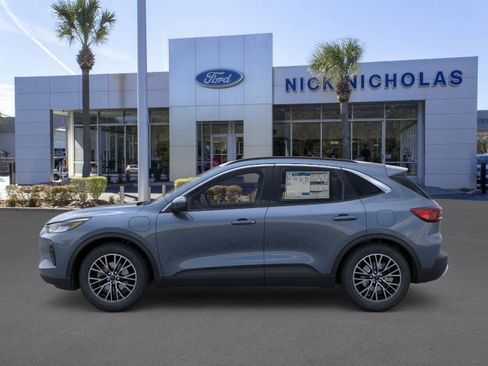 New 2026 Ford Escape SE image 3