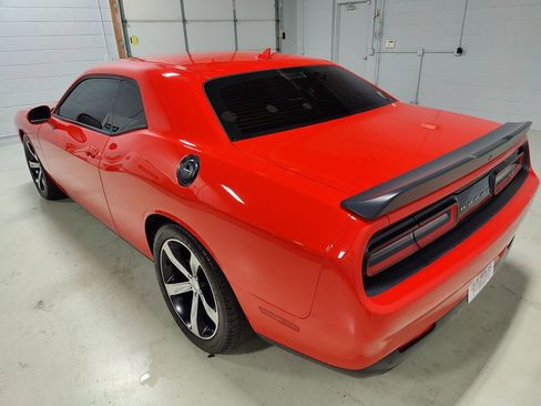 Used 2015 Dodge Challenger R/T Plus image 19