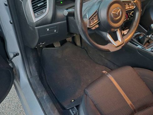 Used 2017 MAZDA MAZDA3 Sport w/ Preferred Equipment Package FWD image 22